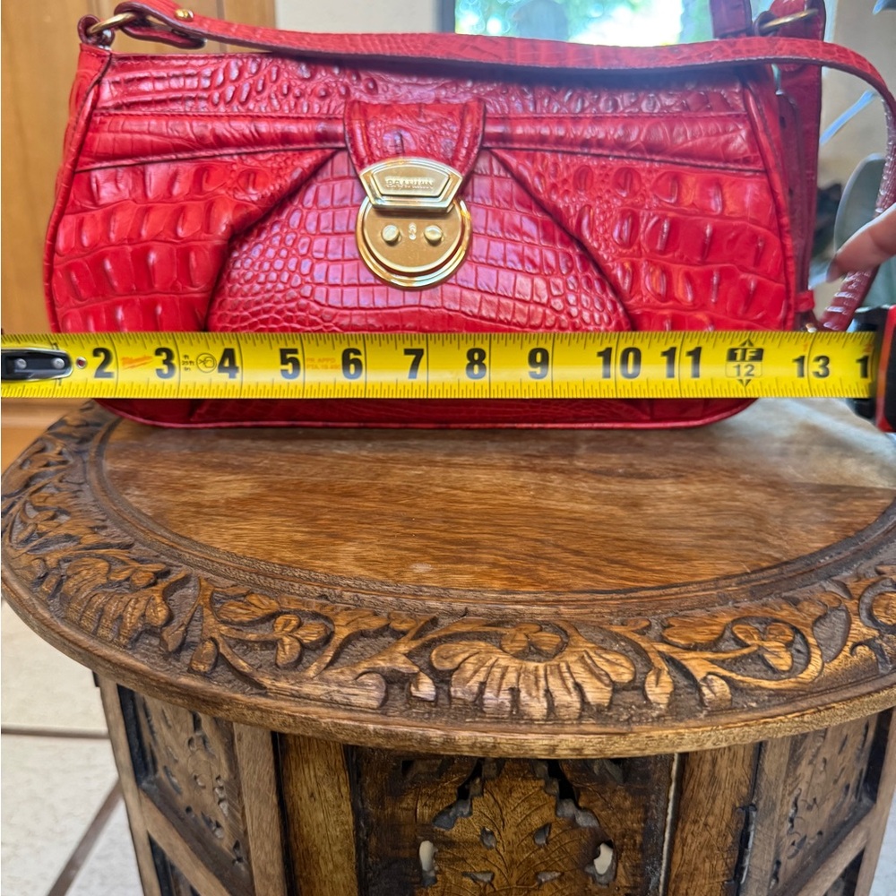 Brahmin Red Croc-Embossed Leather Shoulder Bag with Gold-Tone Clasp - Picture 9 of 10